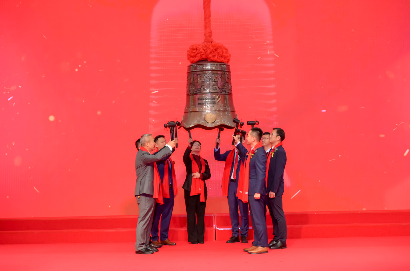 熱烈祝賀深圳壹連科技股份有限公司在深交所正式掛牌上市！